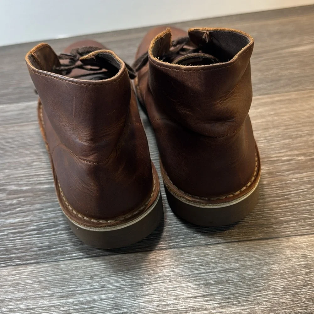 Clarks men’s chukka boots size 11 (d192)